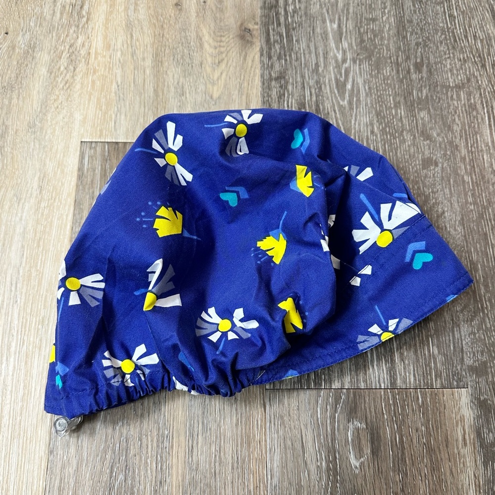 Women’s Bouffant